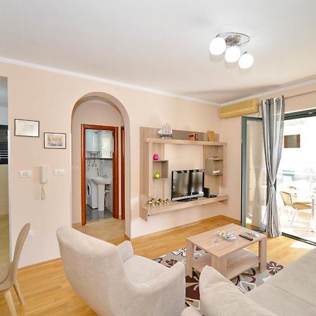 Promenade,5 Min Old Town Apartment Котор Екстериор снимка