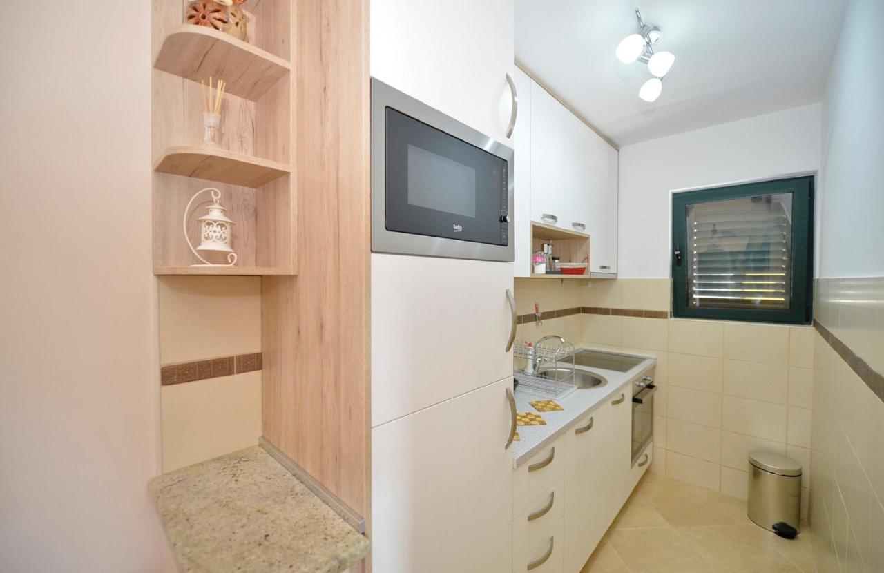 Promenade,5 Min Old Town Apartment Котор Екстериор снимка