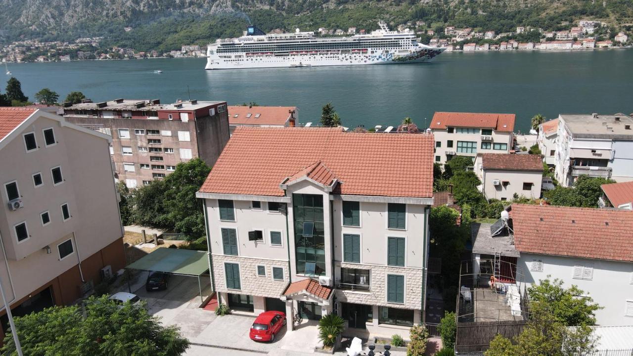 Promenade,5 Min Old Town Apartment Котор Екстериор снимка